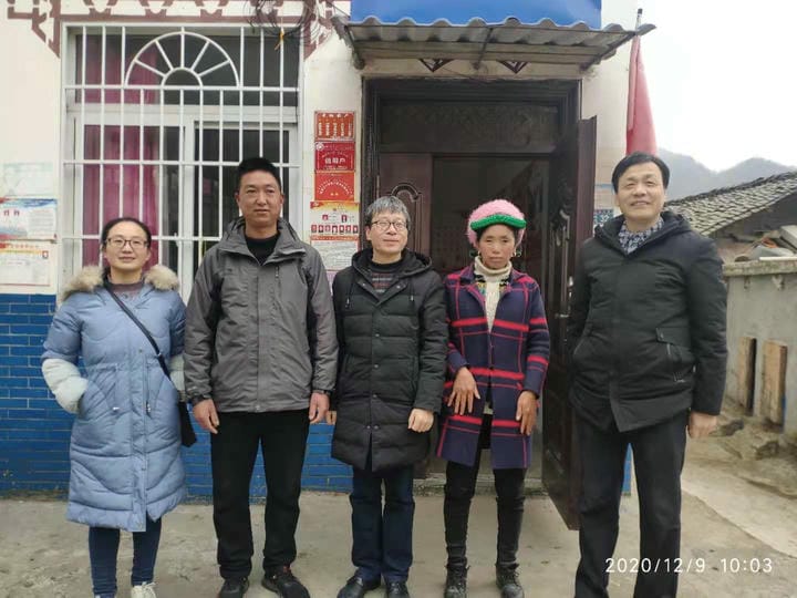  扶贫路上洒下的都是爱-审计处党支部决胜扶贫攻坚凉山彝家山寨行_社会责任_金喜最火知名网_尊时凯龙有限责任公司