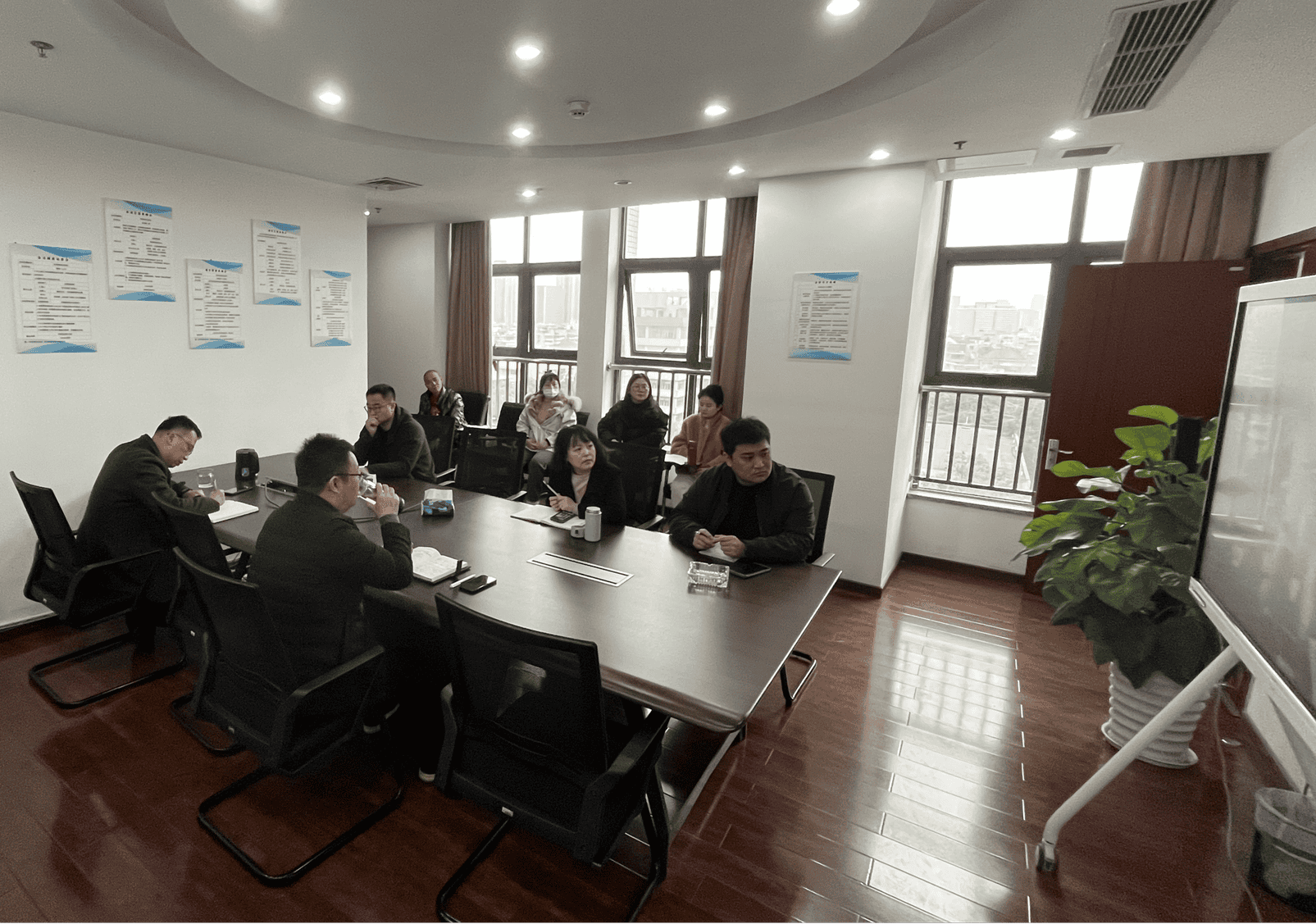 “卯”足劲头，，全力以“复”│众城房产召开2023年复工复产清静事情会_下层动态_金喜最火知名网_尊时凯龙有限责任公司
