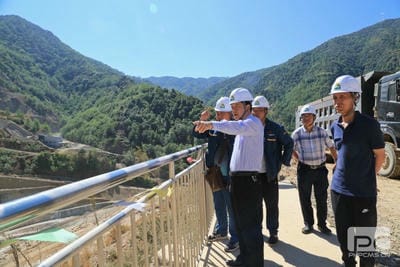 地矿集团党委书记罗其标带队赴大陆槽稀土矿山调研_下层动态_金喜最火知名网_尊时凯龙有限责任公司