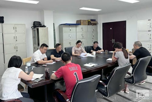 博达公司召开2024年上半年岁情总结会_下层动态_金喜最火知名网_尊时凯龙有限责任公司