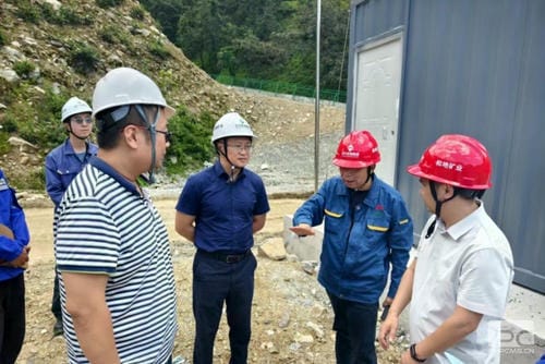 地矿集团事情组赴大陆槽矿山检查指导矿山清静事情_下层动态_金喜最火知名网_尊时凯龙有限责任公司