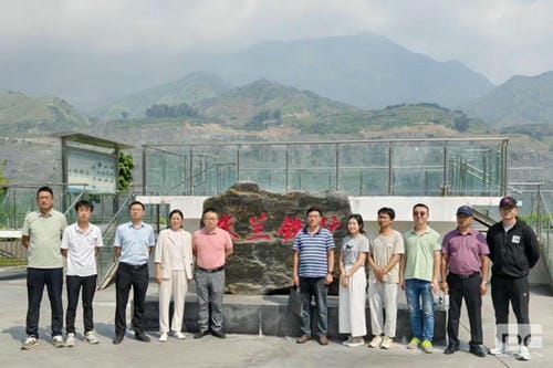 走出去，，，，，，罗致智慧，，，，，，对标学习找差别 ——和地矿业赴攀钢朱兰铁矿旅行学习_下层动态_金喜最火知名网_尊时凯龙有限责任公司